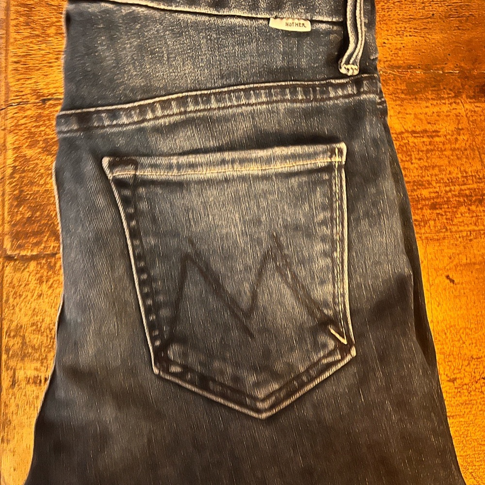 MOTHER High Waisted Looker Ankle Chew Size 27